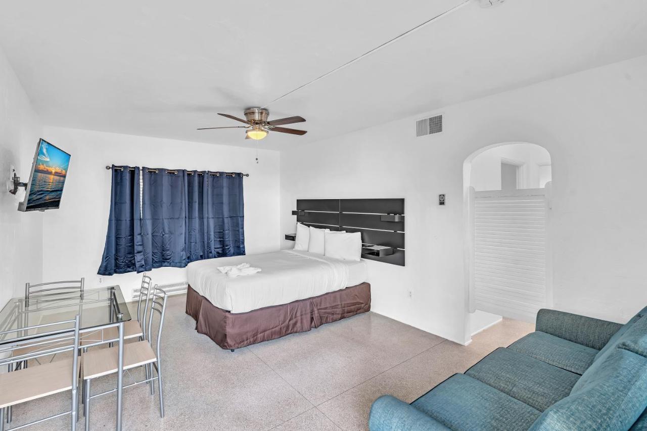 Sea Angel Hotel Beverley Beach Bagian luar foto